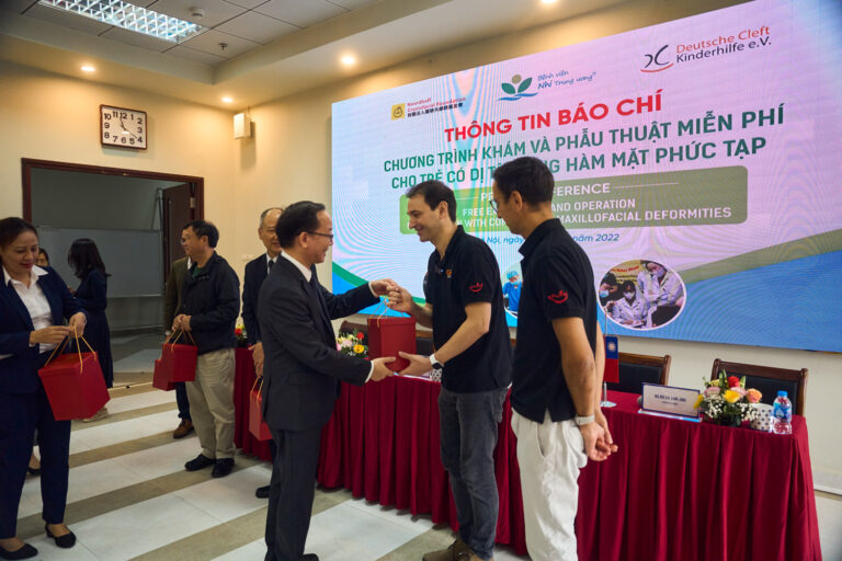 Vietnam Charity-13